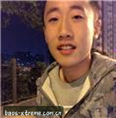 李薇